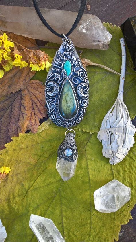 The Enigmatic Powers of the Mystic Amulet Necklace: Myths and Legends